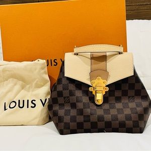 LOUIS VUITTON DAMIER EBENE CLAPTON BACKPACK IN CREME.